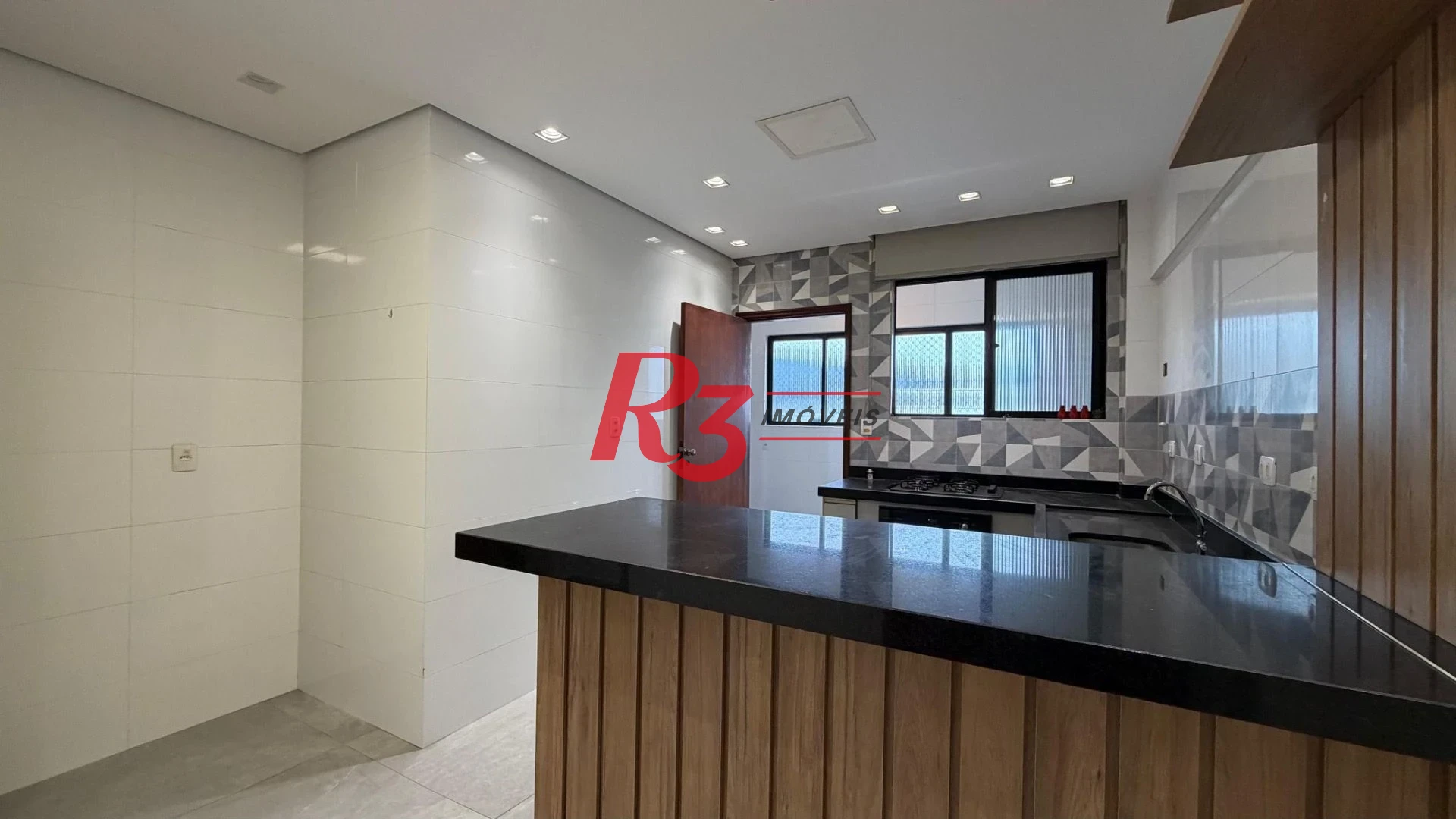 Cobertura com 3 dormitórios para alugar, 200 m² por R$ 14.010,00/mês - Campo Grande - Santos/SP