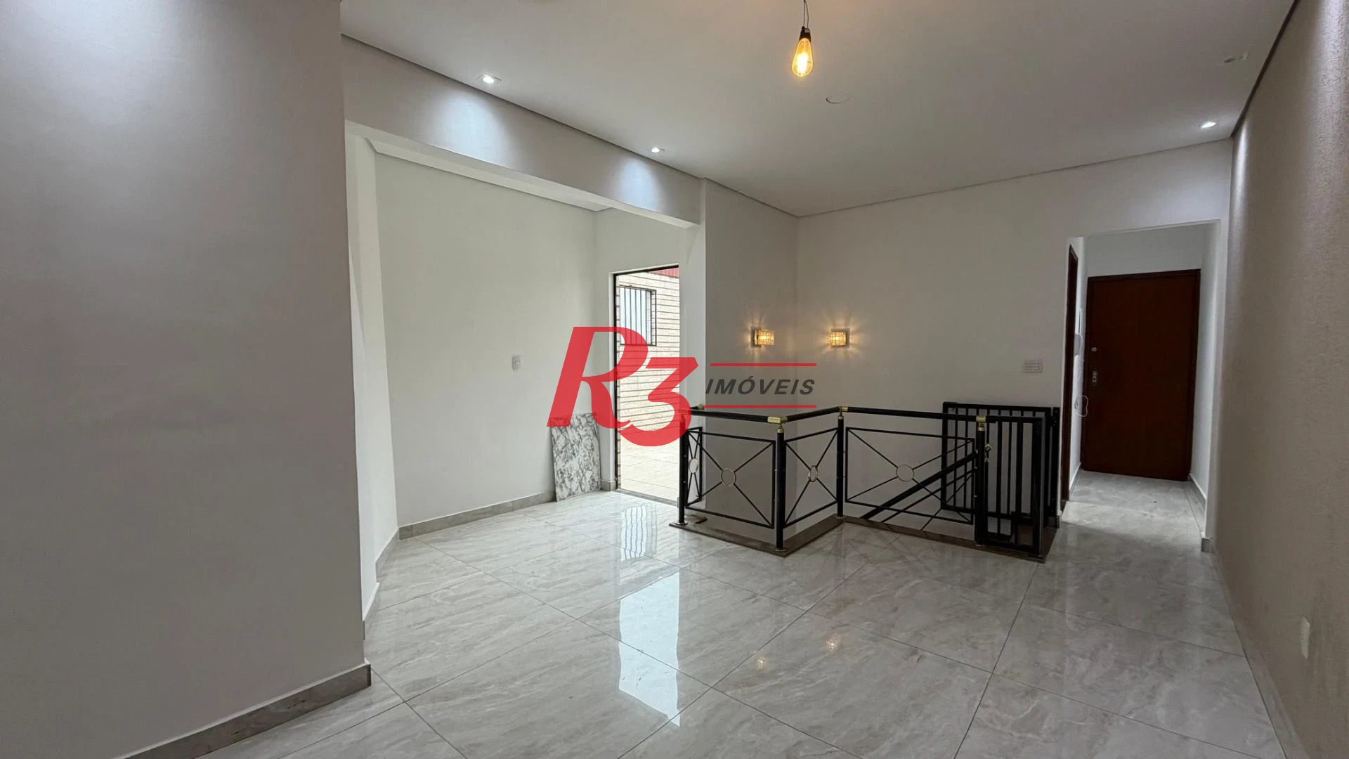 Cobertura com 3 dormitórios para alugar, 200 m² por R$ 14.010,00/mês - Campo Grande - Santos/SP