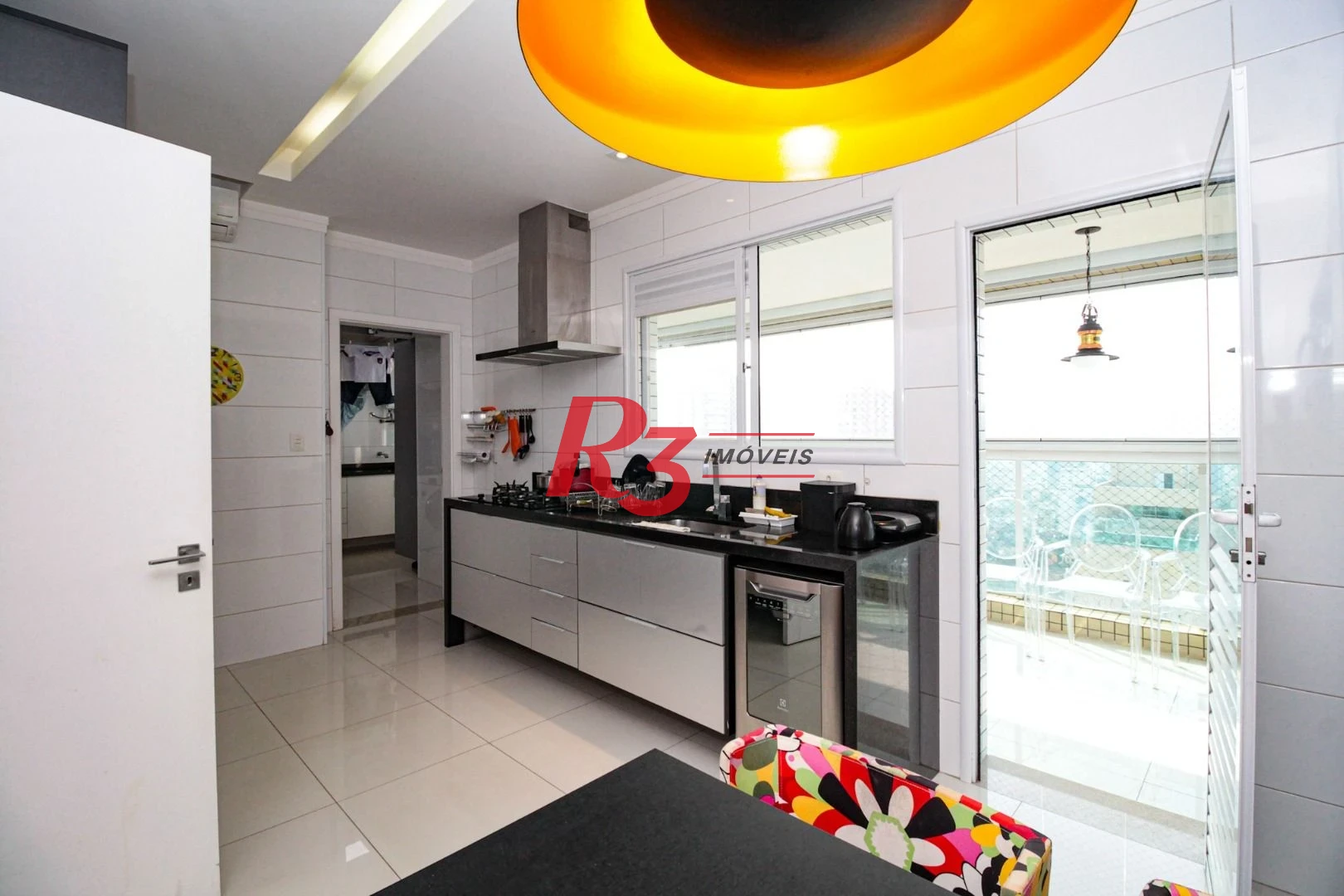 Venda apartamento com 3 dormitórios à venda, 207 m² por R$ 2.390.000 - Pompéia - Santos/SP