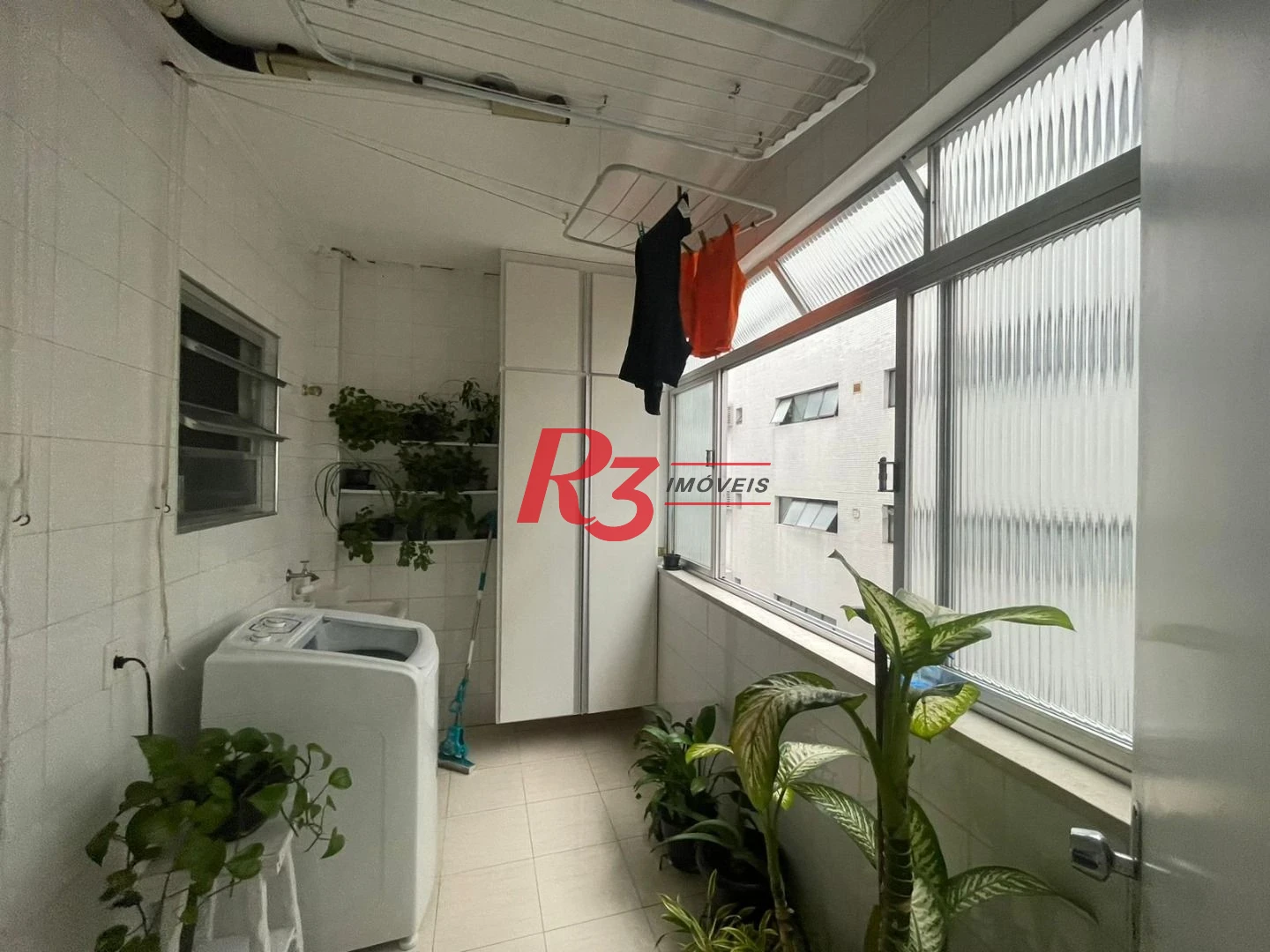 Apartamento com 3 dormitórios à venda, 146 m² por R$ 869.000,00 - Campo Grande - Santos/SP