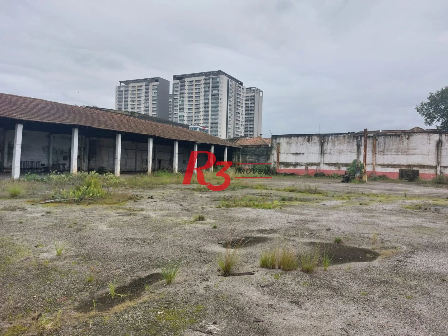 Terreno à venda, 10712 m² por R$ 60.000.000,00 - Macuco - Santos/SP