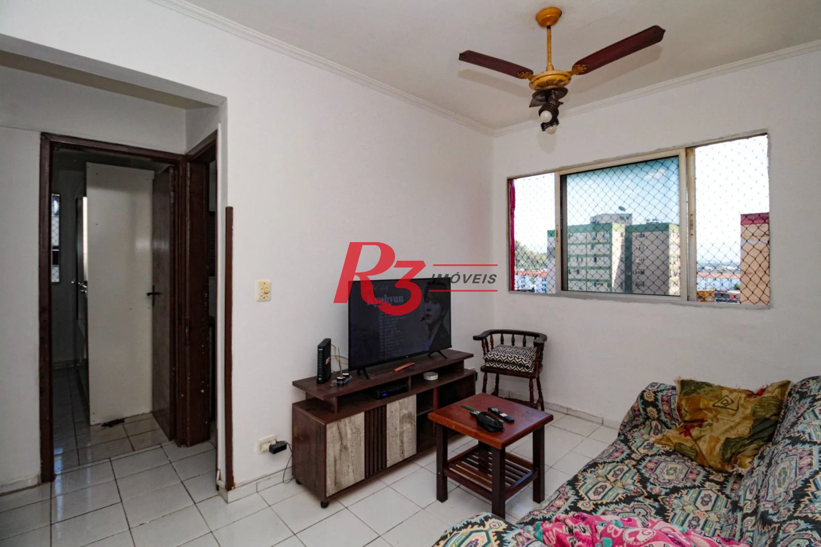 Apartamento com 2 dormitórios à venda, 43 m² por R$ 250.000,00 - Saboó - Santos/SP