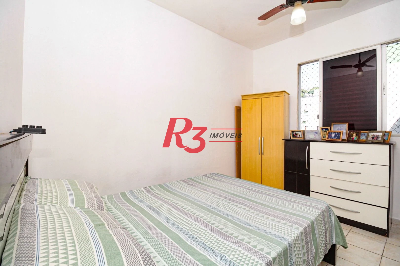 Apartamento com 2 dormitórios à venda, 43 m² por R$ 250.000,00 - Saboó - Santos/SP