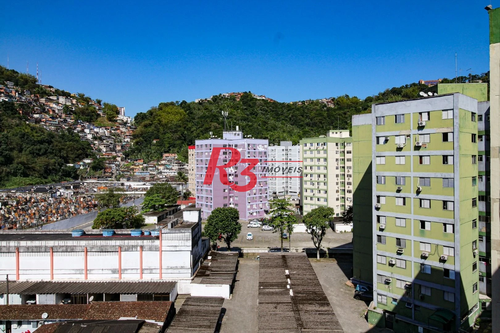 Apartamento com 2 dormitórios à venda, 43 m² por R$ 250.000,00 - Saboó - Santos/SP
