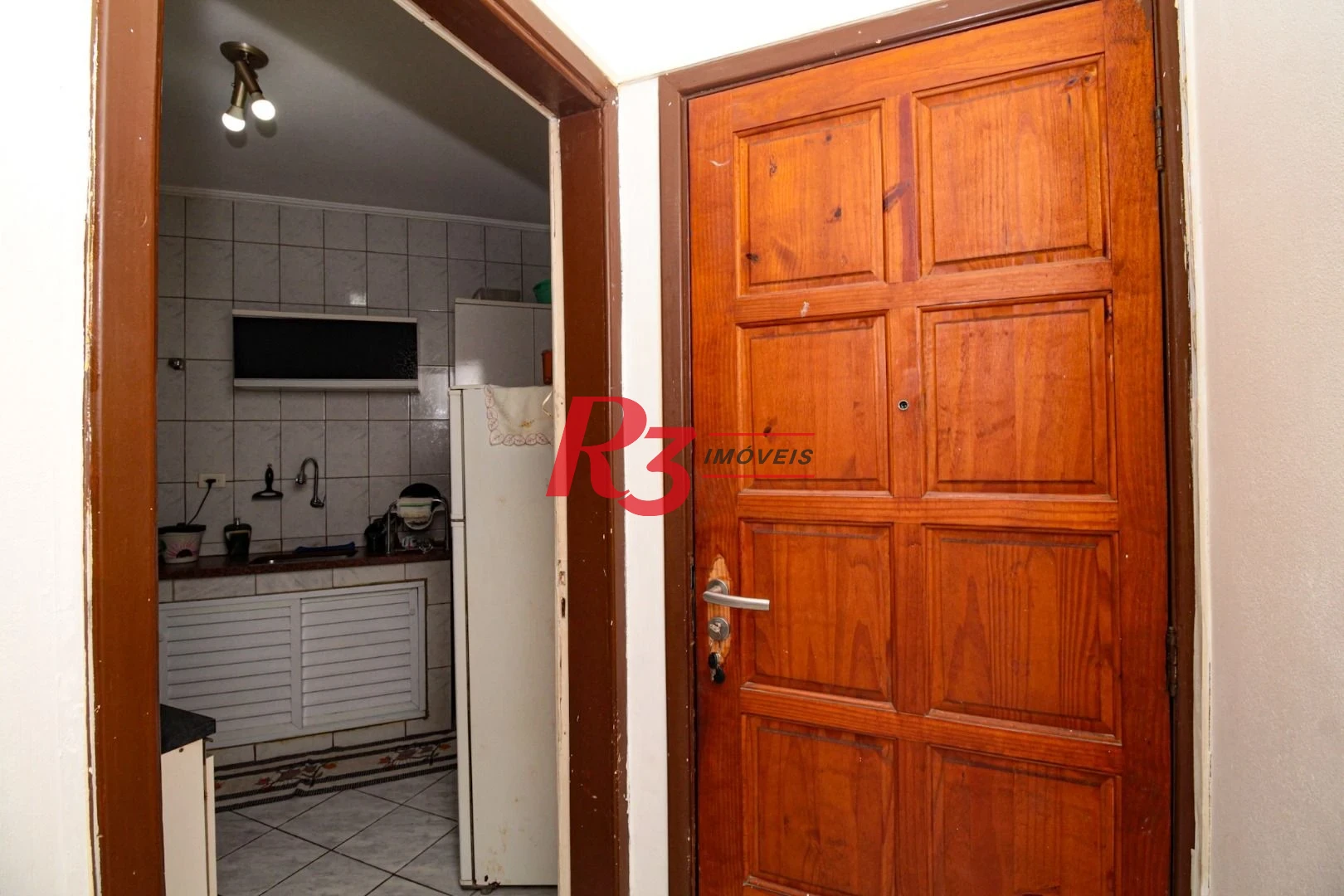 Apartamento com 2 dormitórios à venda, 43 m² por R$ 250.000,00 - Saboó - Santos/SP