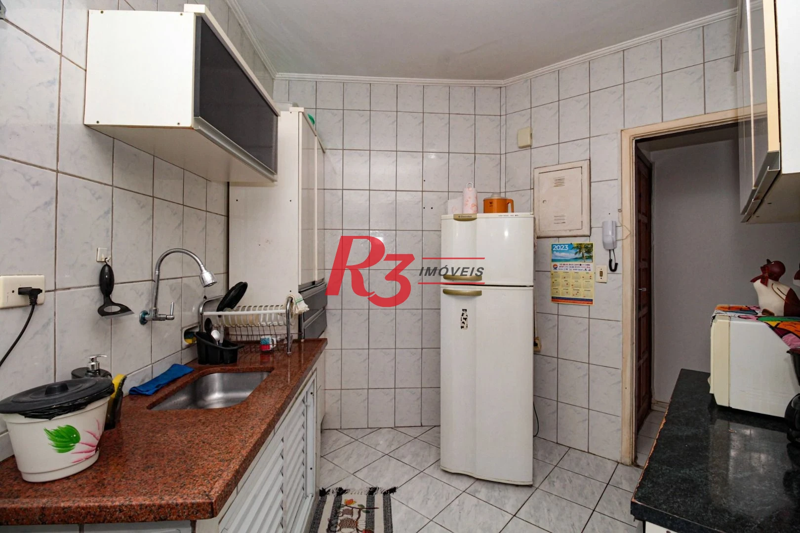 Apartamento com 2 dormitórios à venda, 43 m² por R$ 250.000,00 - Saboó - Santos/SP