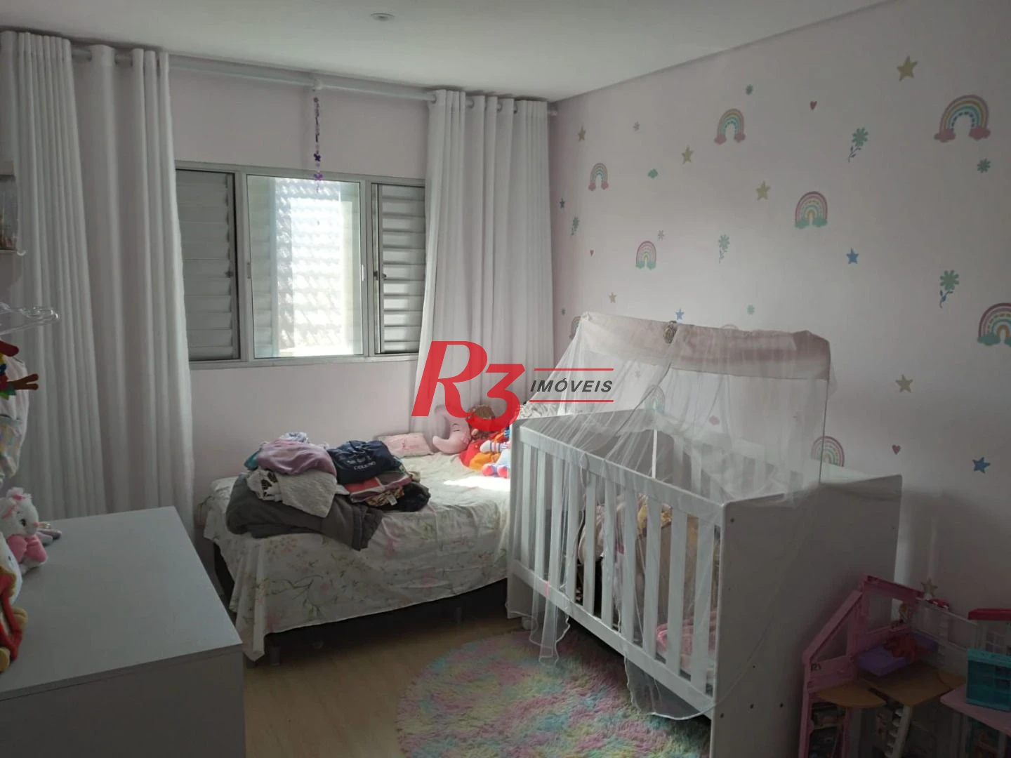 Casa triplex de 3 quartos à venda na Vila Voturuá.