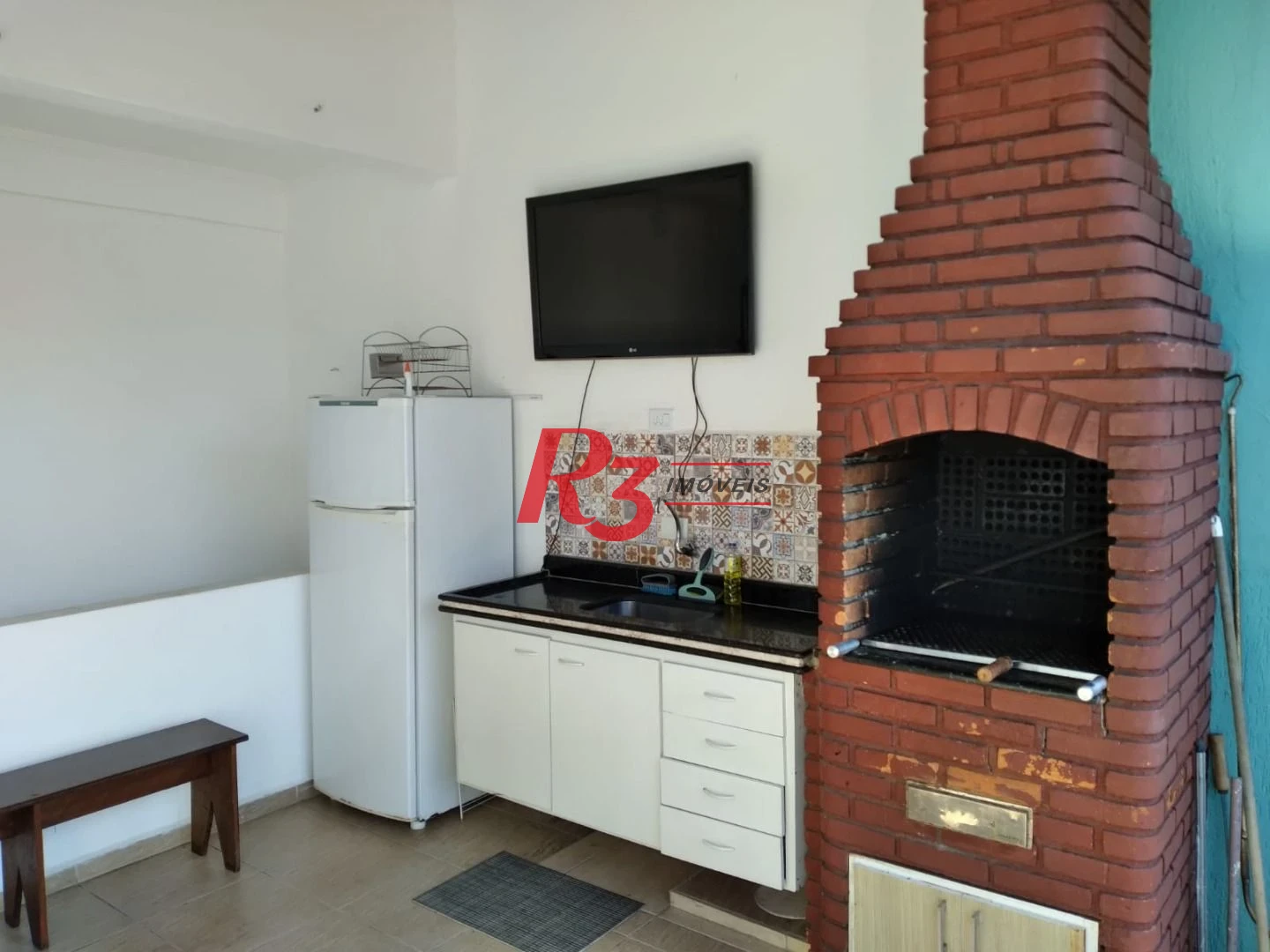 Casa triplex de 3 quartos à venda na Vila Voturuá.