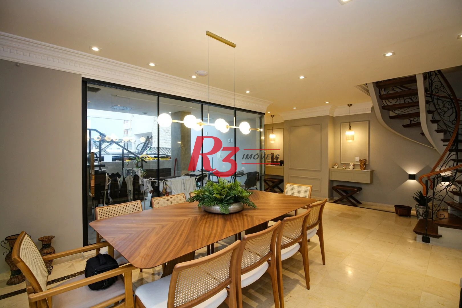 Cobertura com 4 dormitórios à venda, 377 m² por R$ 5.360.000,00 - Gonzaga - Santos/SP