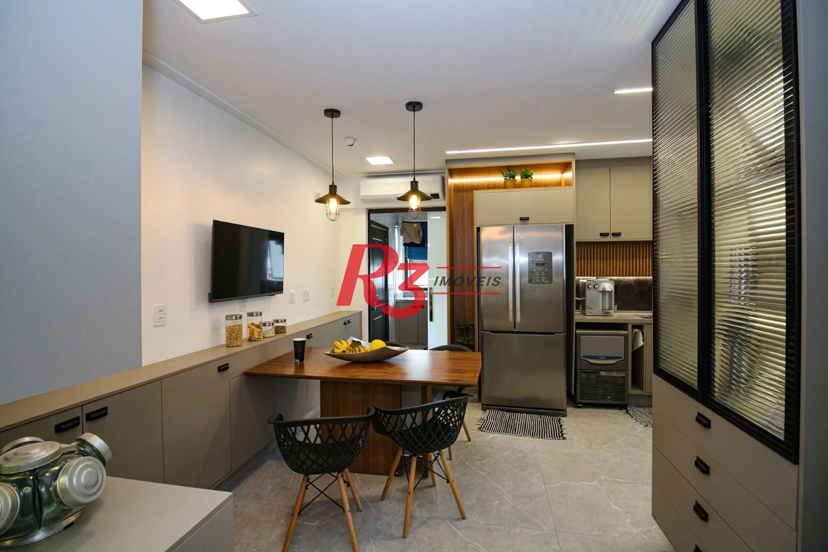 Cobertura com 4 dormitórios à venda, 377 m² por R$ 5.360.000,00 - Gonzaga - Santos/SP