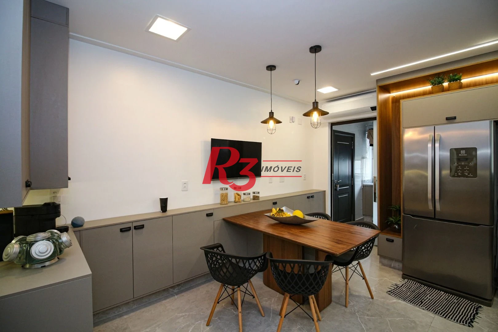 Cobertura com 4 dormitórios à venda, 377 m² por R$ 5.360.000,00 - Gonzaga - Santos/SP