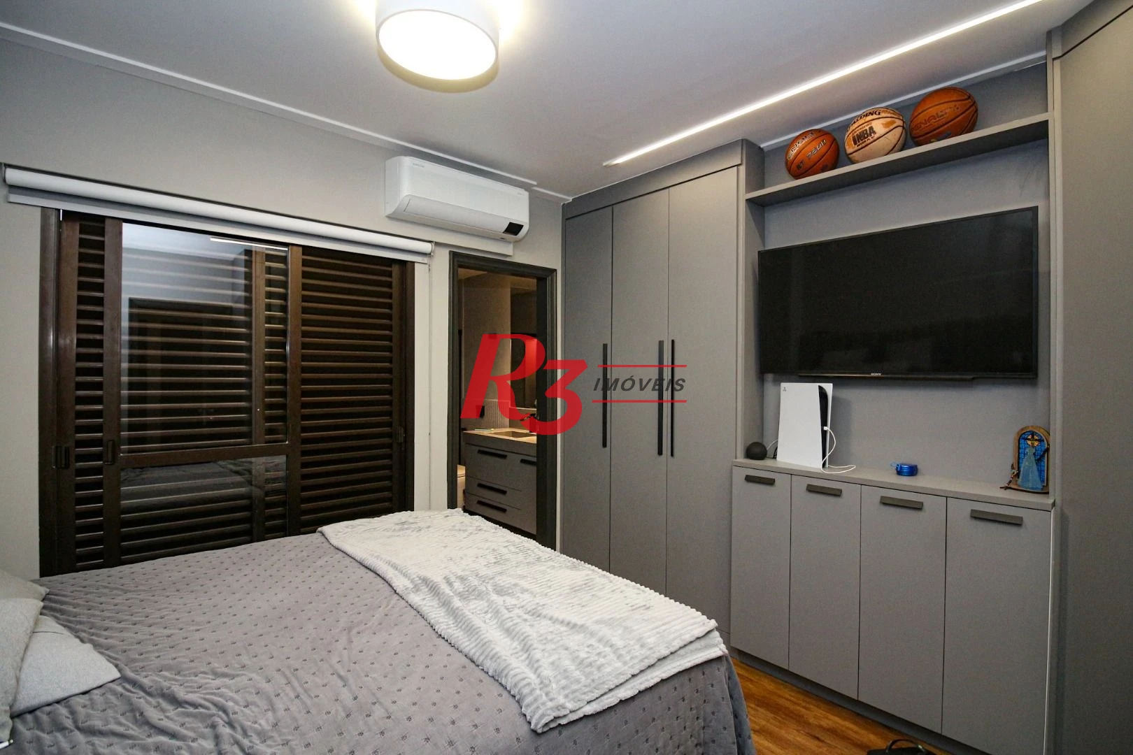 Cobertura com 4 dormitórios à venda, 377 m² por R$ 5.360.000,00 - Gonzaga - Santos/SP