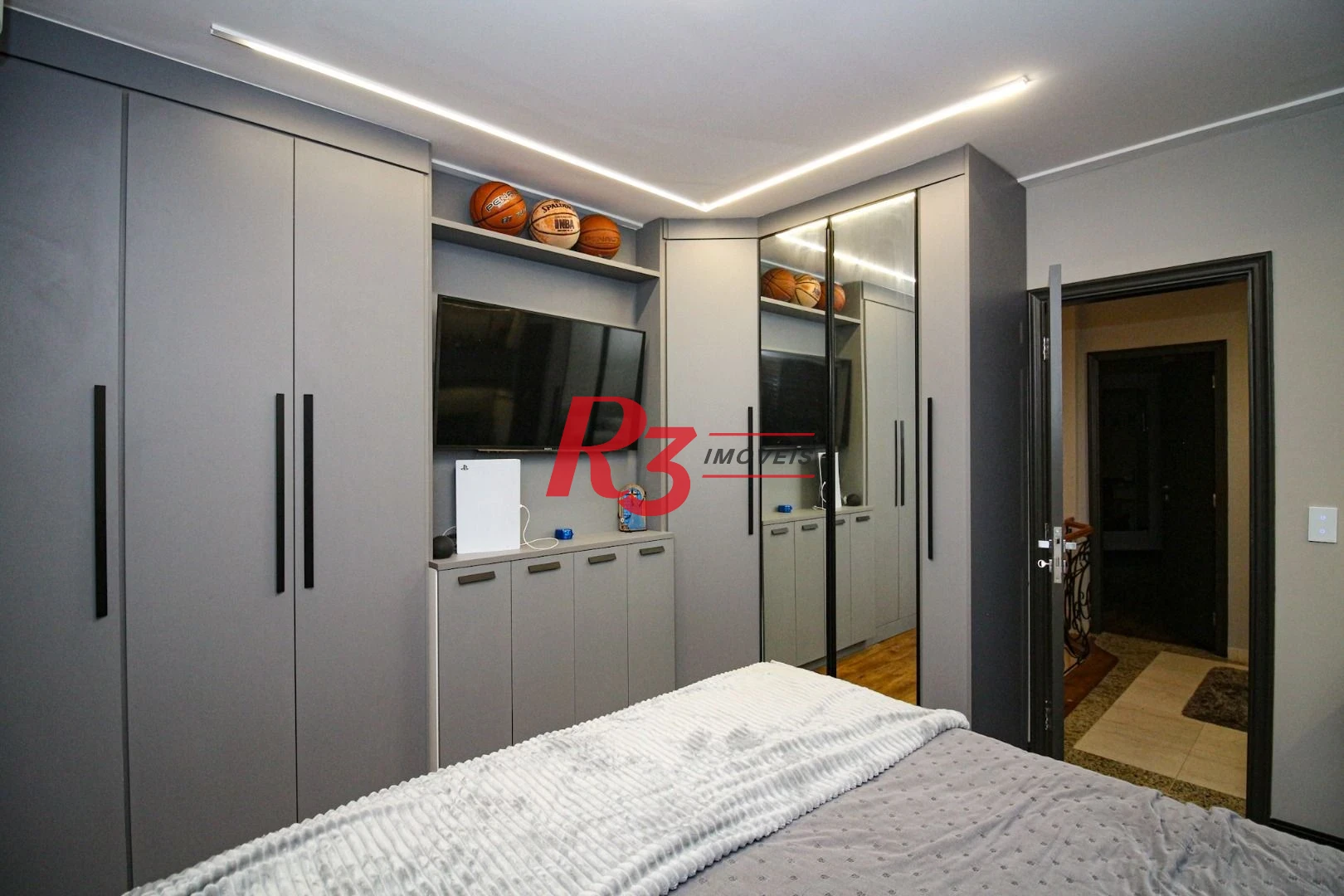 Cobertura com 4 dormitórios à venda, 377 m² por R$ 5.360.000,00 - Gonzaga - Santos/SP