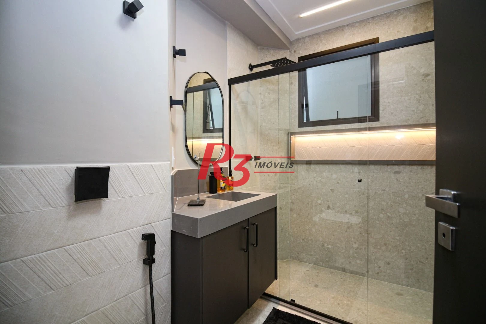 Cobertura com 4 dormitórios à venda, 377 m² por R$ 5.360.000,00 - Gonzaga - Santos/SP