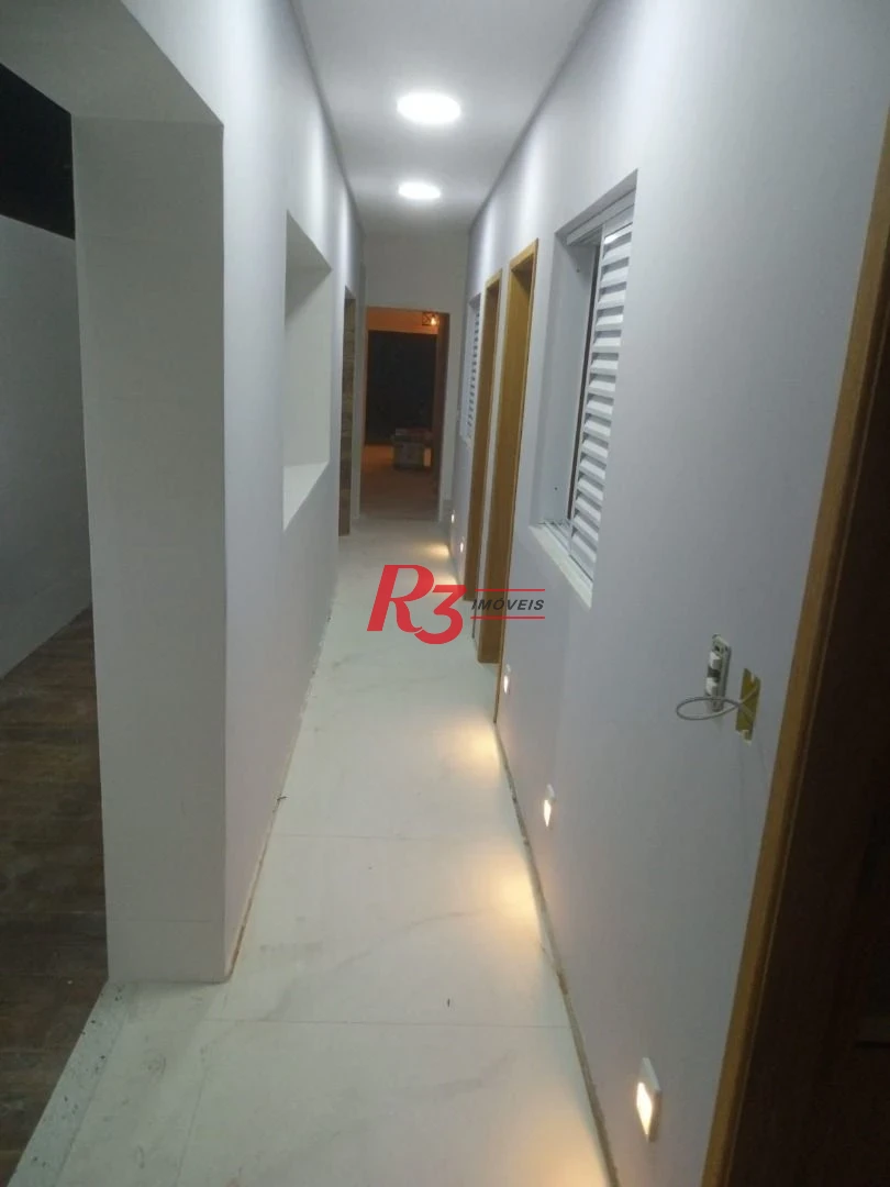 Excelente casa de 4 quartos à venda na Vila Valença.
