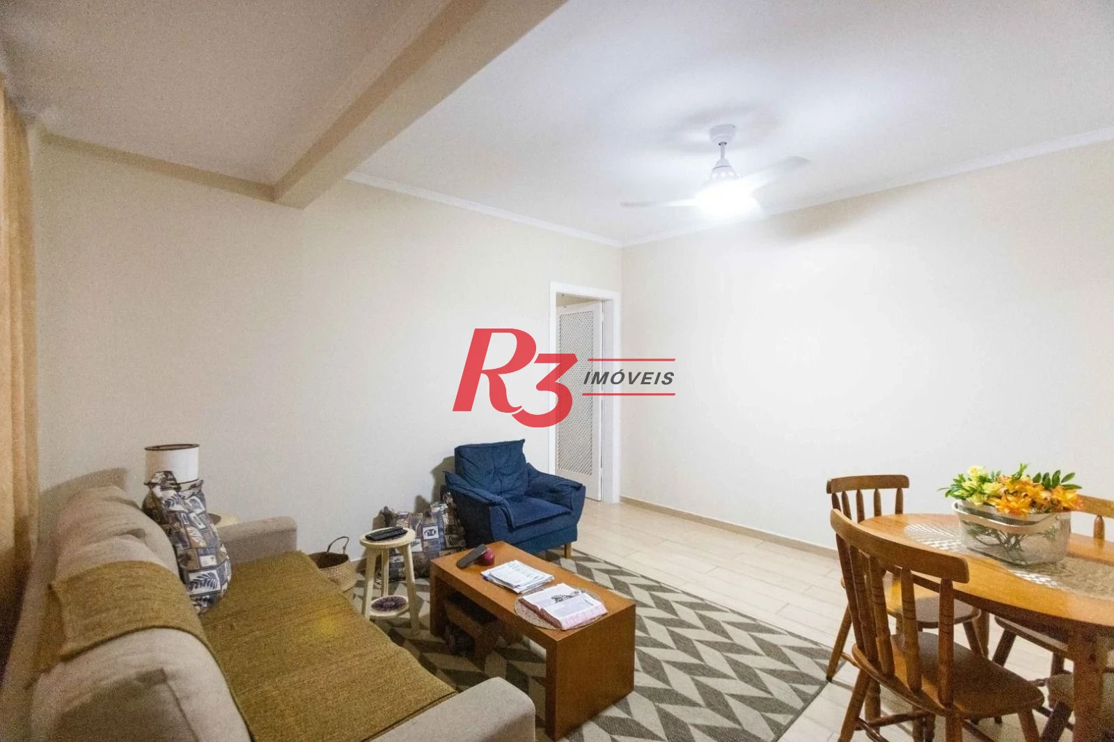 Apartamento com 2 dormitórios à venda, 79 m² por R$ 365.000,00 - José Menino - Santos/SP