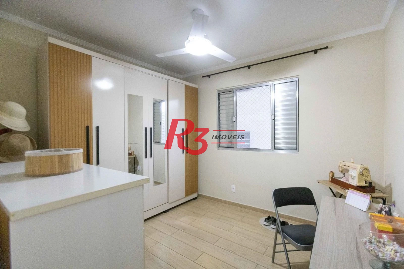 Apartamento com 2 dormitórios à venda, 79 m² por R$ 365.000,00 - José Menino - Santos/SP