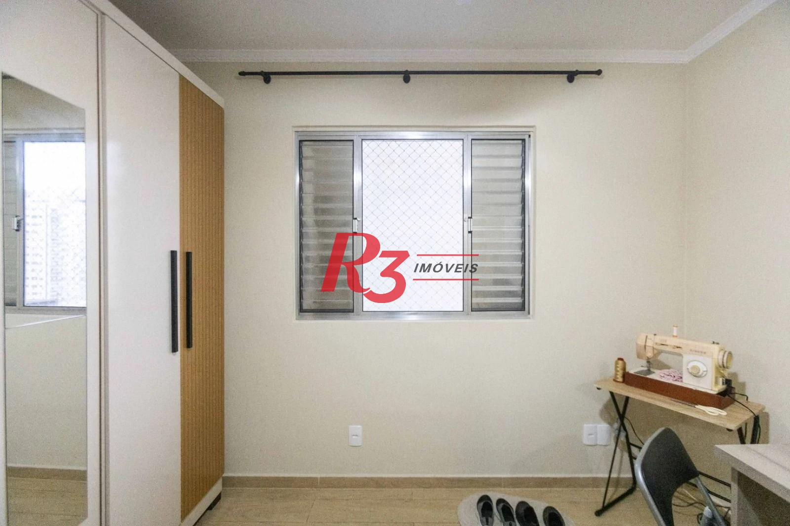 Apartamento com 2 dormitórios à venda, 79 m² por R$ 365.000,00 - José Menino - Santos/SP