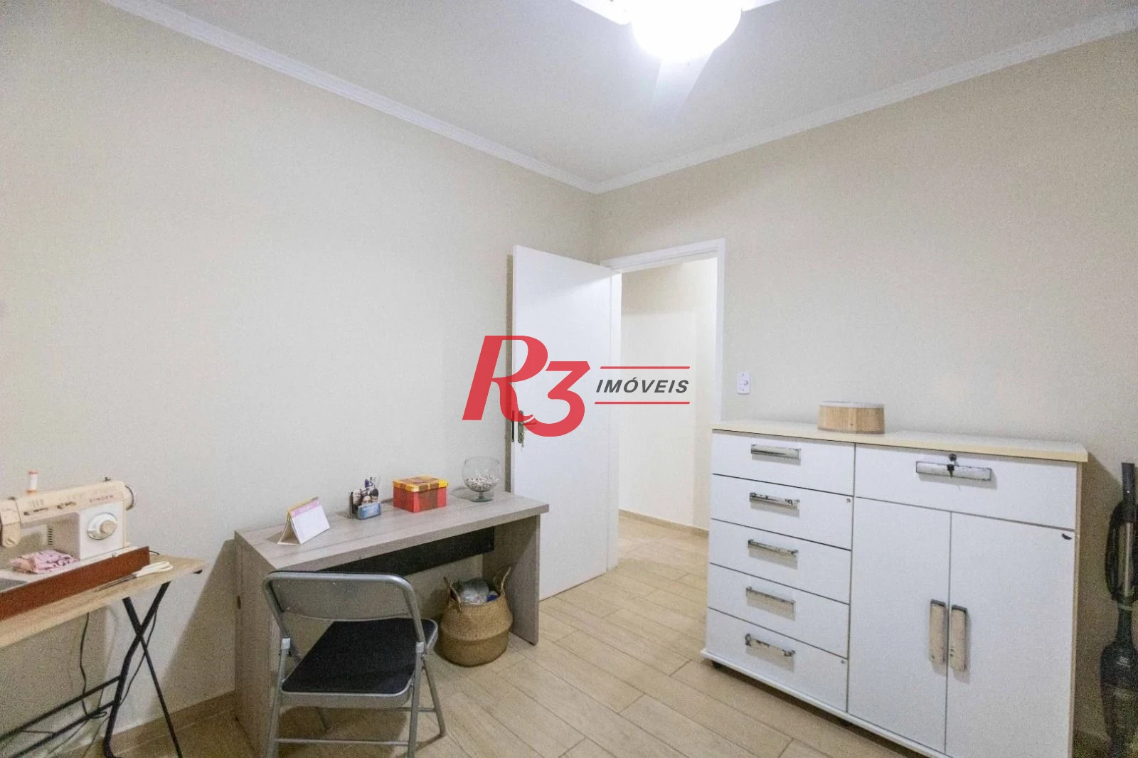 Apartamento com 2 dormitórios à venda, 79 m² por R$ 365.000,00 - José Menino - Santos/SP