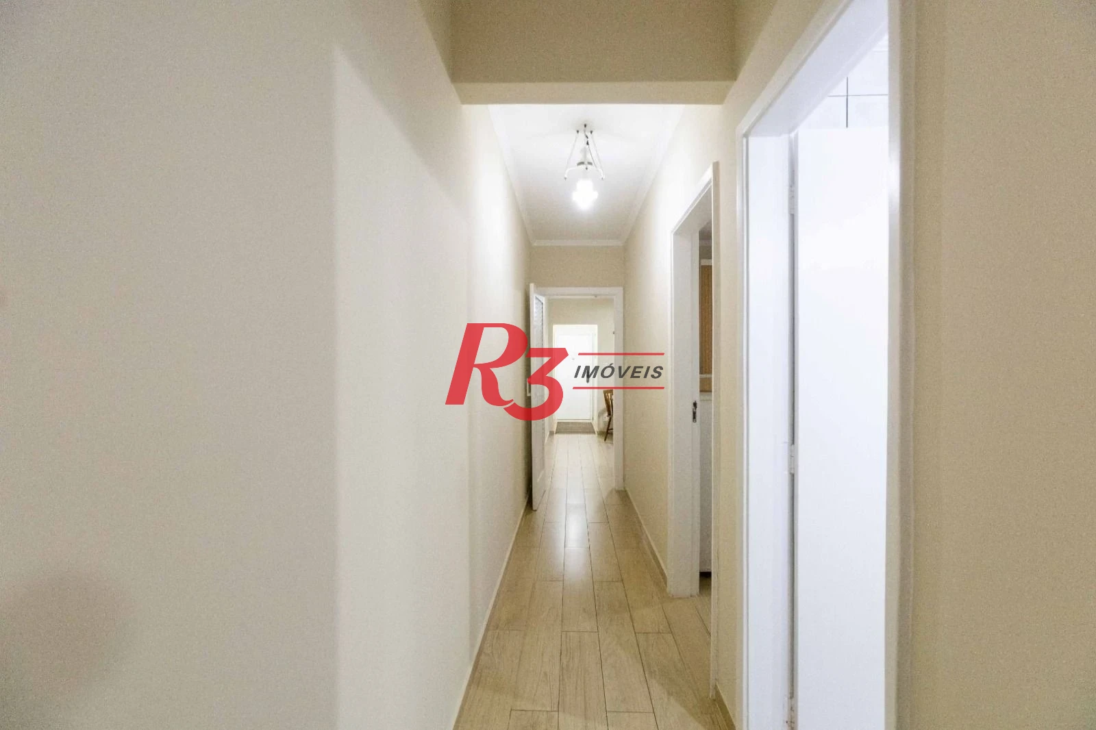 Apartamento com 2 dormitórios à venda, 79 m² por R$ 365.000,00 - José Menino - Santos/SP
