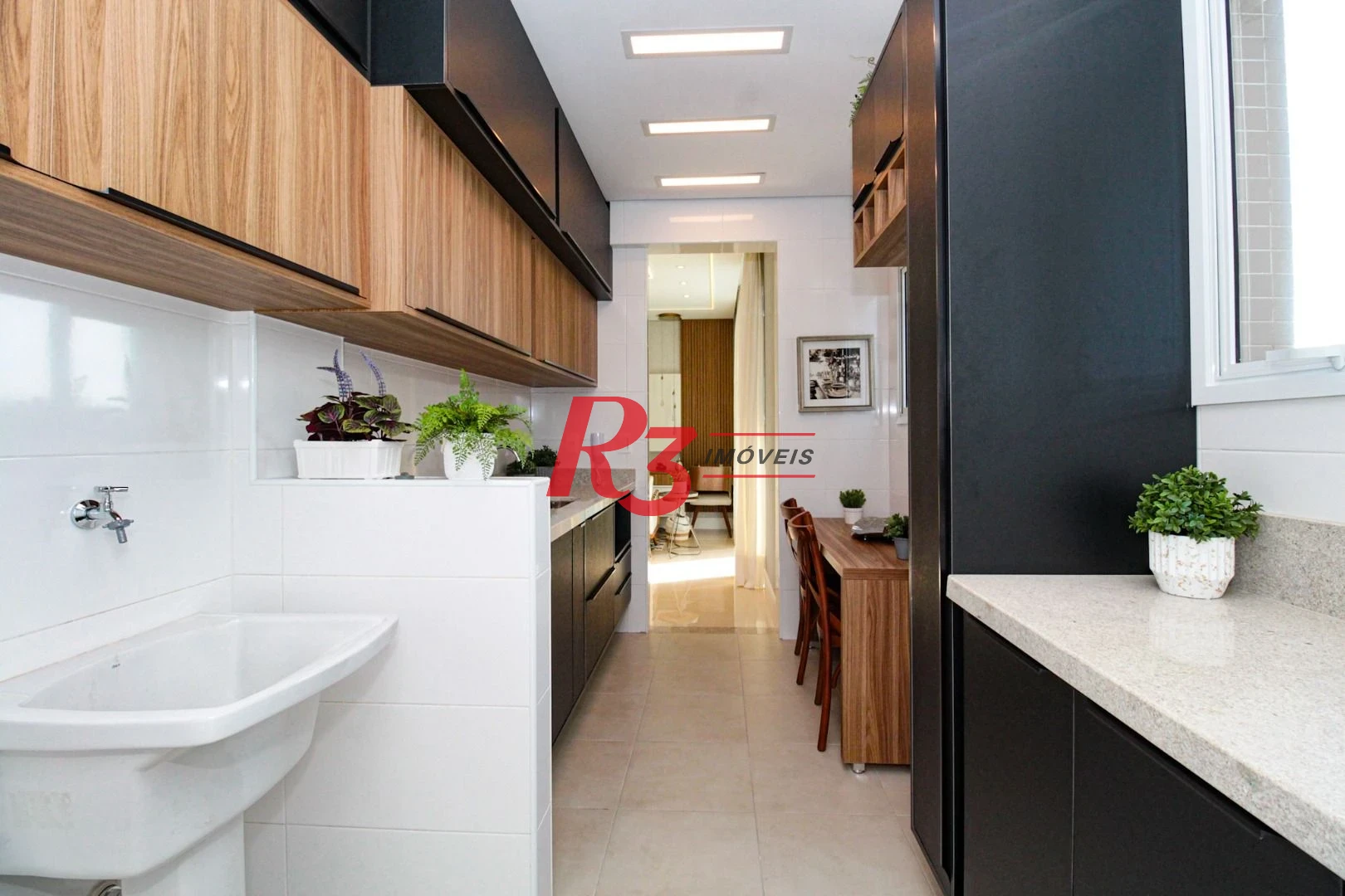 Apartamento com 2 dormitórios à venda, 79 m² por R$ 1.078.000,00 - José Menino - Santos/SP
