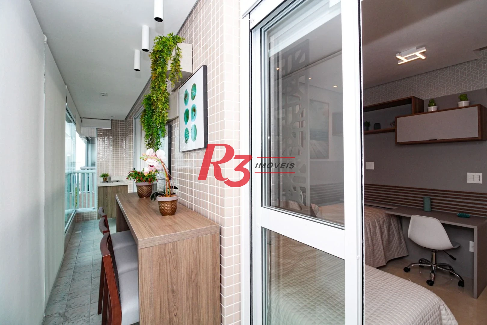 Apartamento com 2 dormitórios à venda, 79 m² por R$ 1.078.000,00 - José Menino - Santos/SP