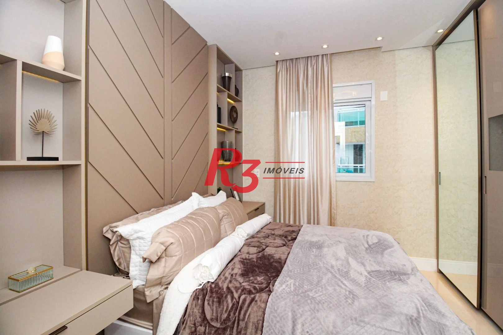 Apartamento com 2 dormitórios à venda, 79 m² por R$ 1.078.000,00 - José Menino - Santos/SP