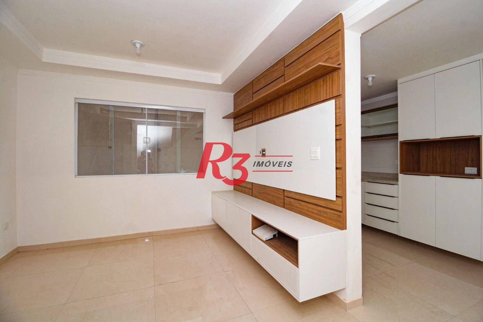 Sobrado com 2 dormitórios à venda, 103 m² por R$ 690.000 - Campo Grande - Santos/SP