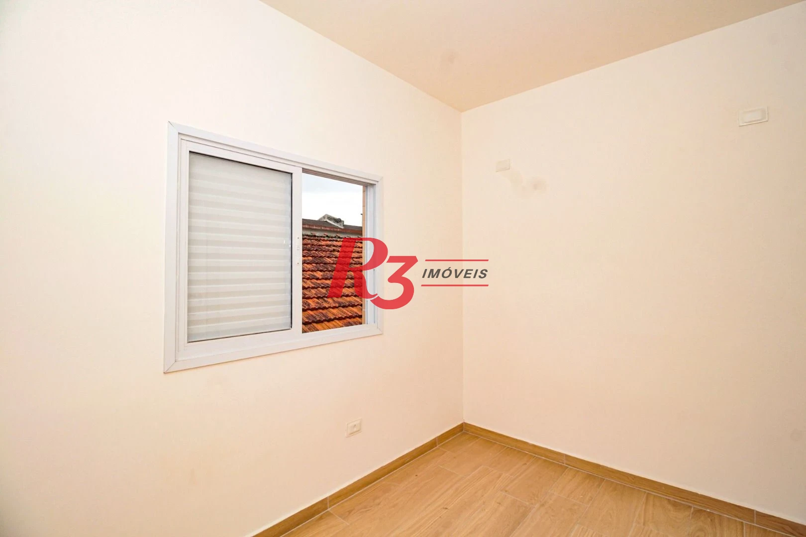 Sobrado com 2 dormitórios à venda, 103 m² por R$ 690.000 - Campo Grande - Santos/SP