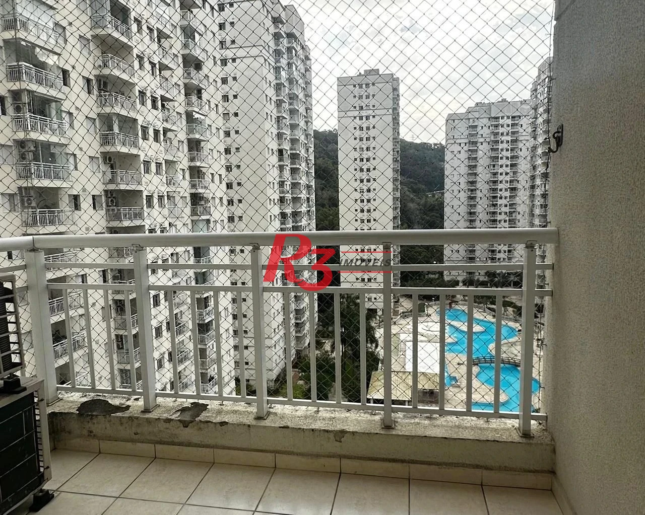 Apartamento com 2 dormitórios à venda, 64 m² por R$ 620.000,00 - Marapé - Santos/SP