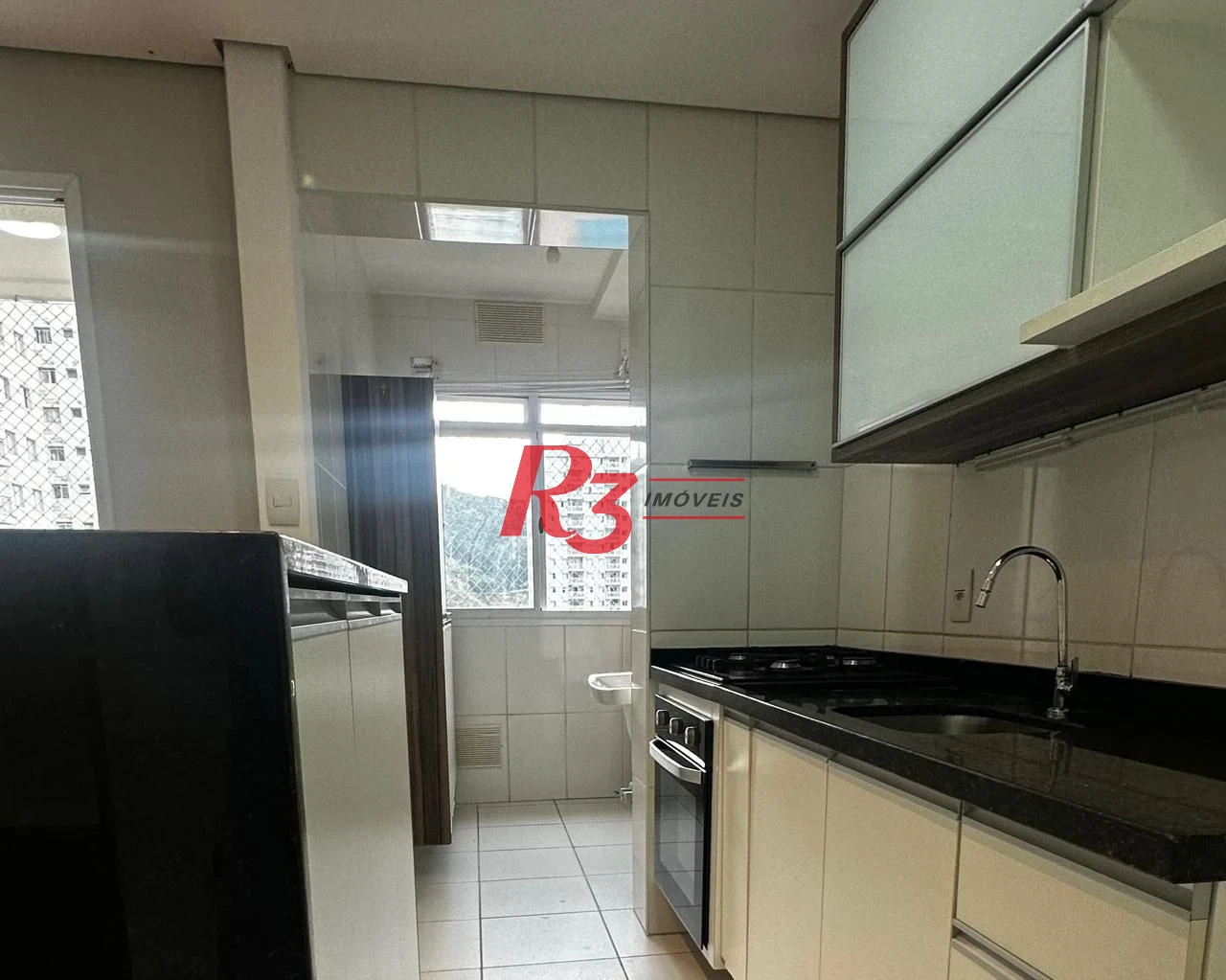Apartamento com 2 dormitórios à venda, 64 m² por R$ 620.000,00 - Marapé - Santos/SP