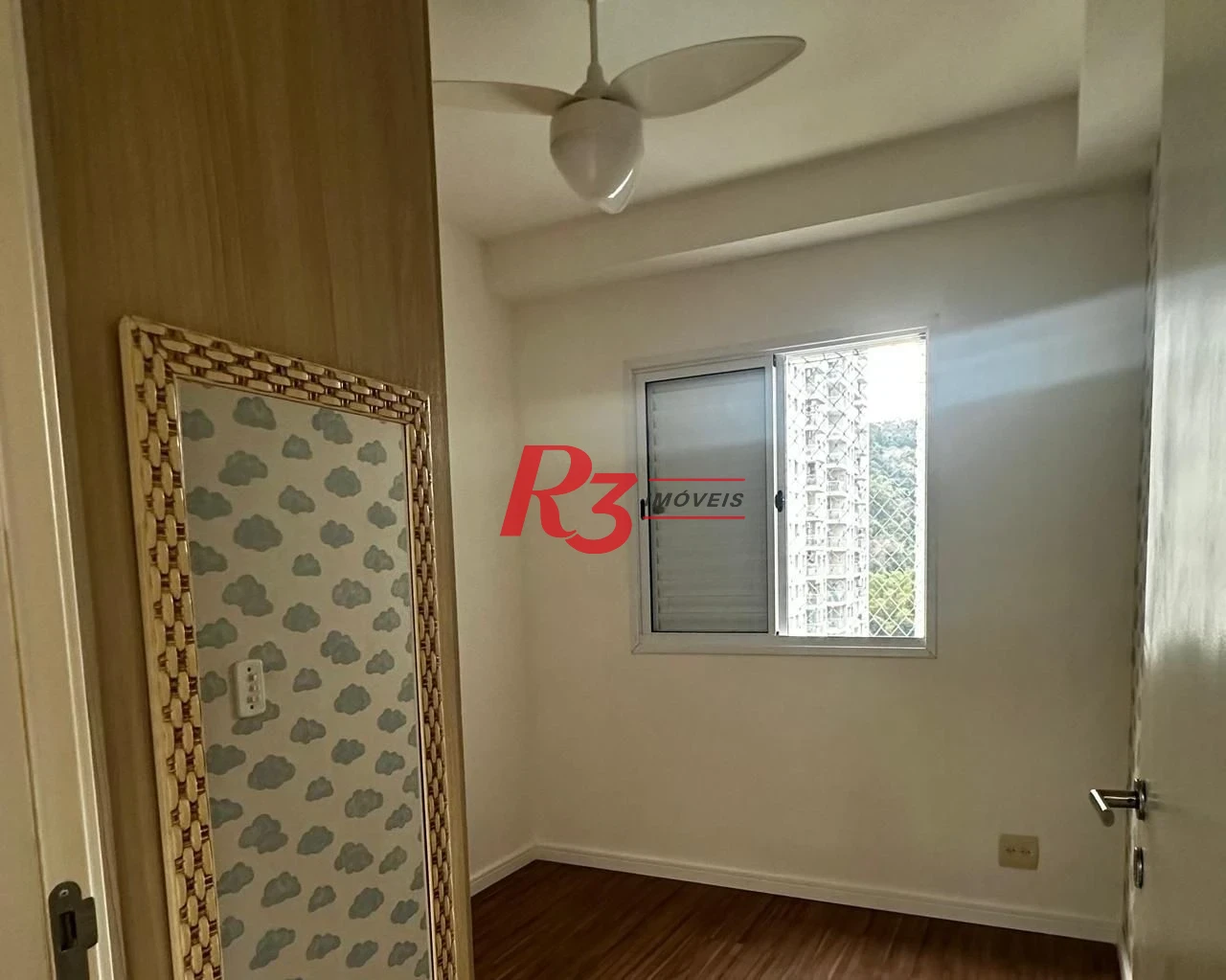 Apartamento com 2 dormitórios à venda, 64 m² por R$ 620.000,00 - Marapé - Santos/SP