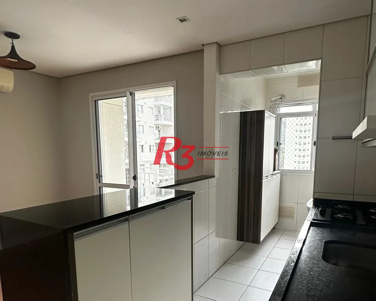 Apartamento com 2 dormitórios à venda, 64 m² por R$ 620.000,00 - Marapé - Santos/SP
