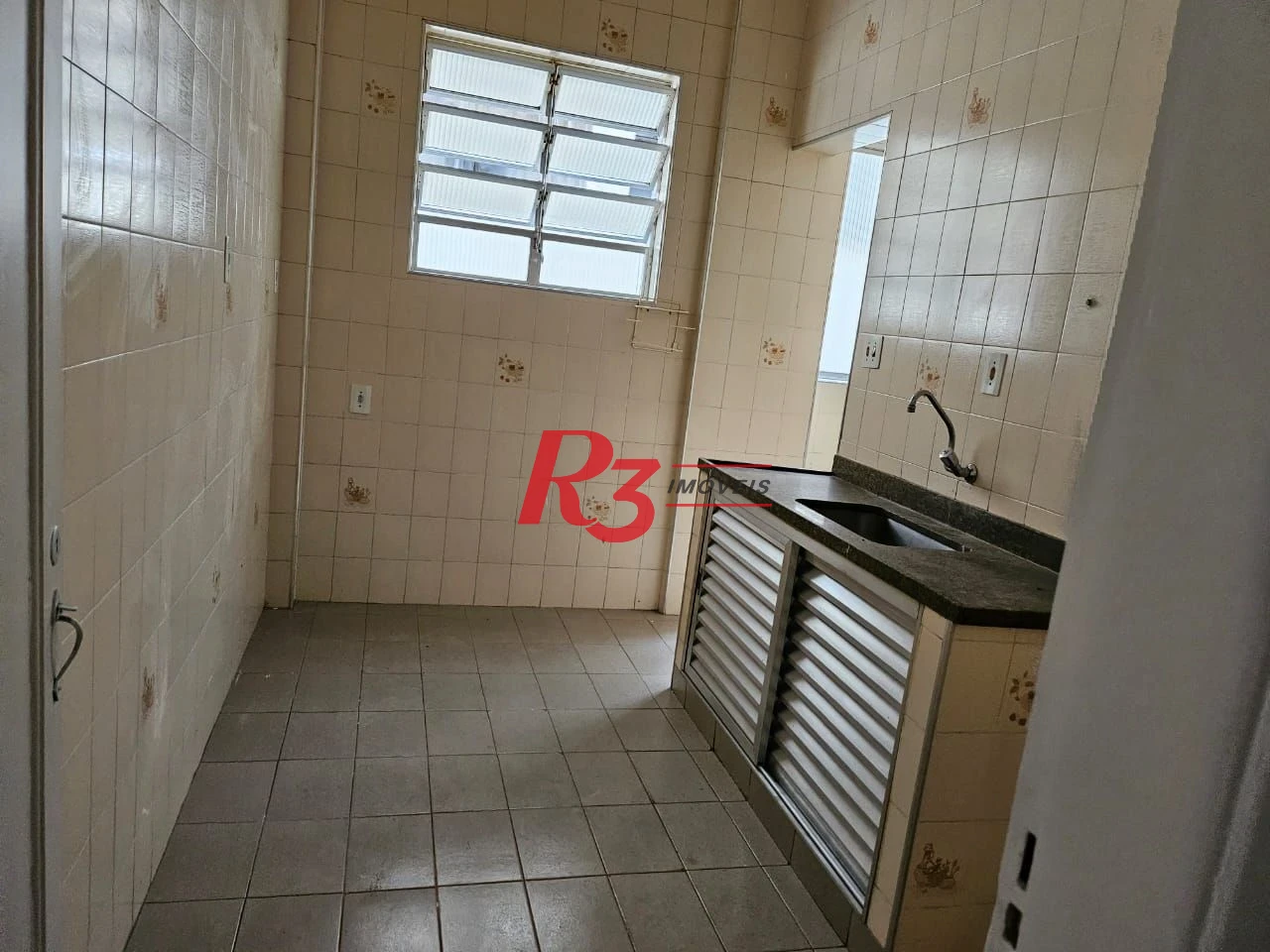 Apartamento com 2 dormitórios à venda, 70 m² - José Menino - Santos/SP