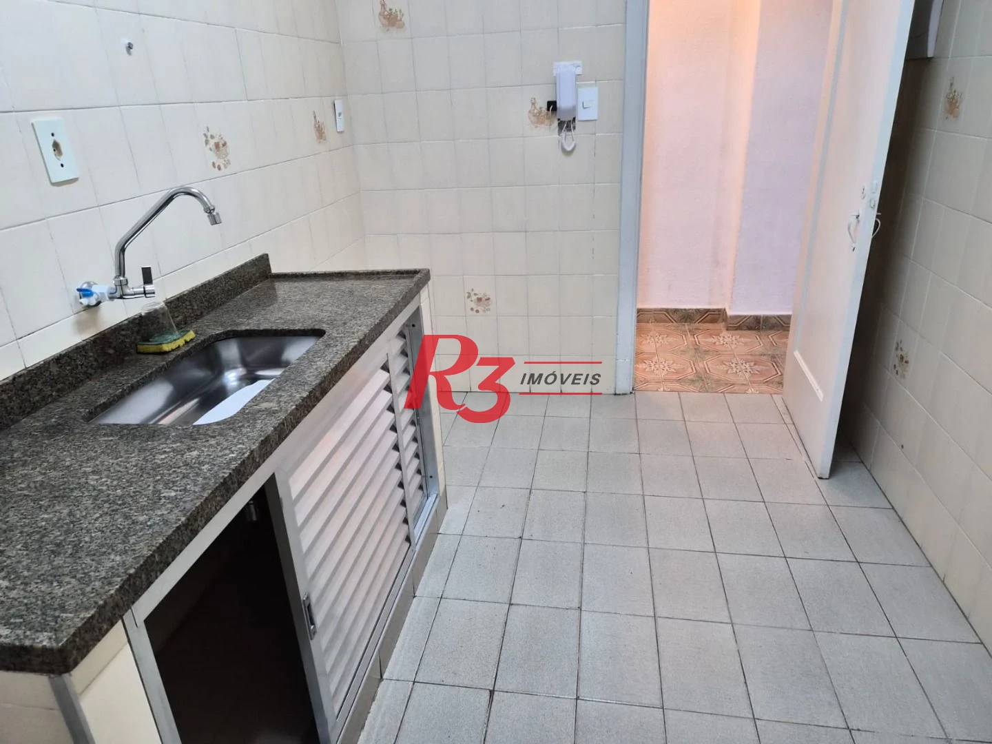 Apartamento com 2 dormitórios à venda, 70 m² - José Menino - Santos/SP