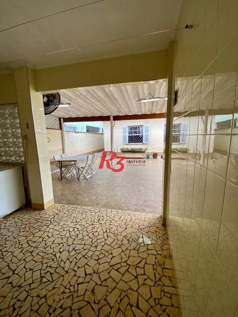 Casa com 2 dormitórios à venda, 125 m² por R$ 852.000,00 - Vila Valença - São Vicente/SP