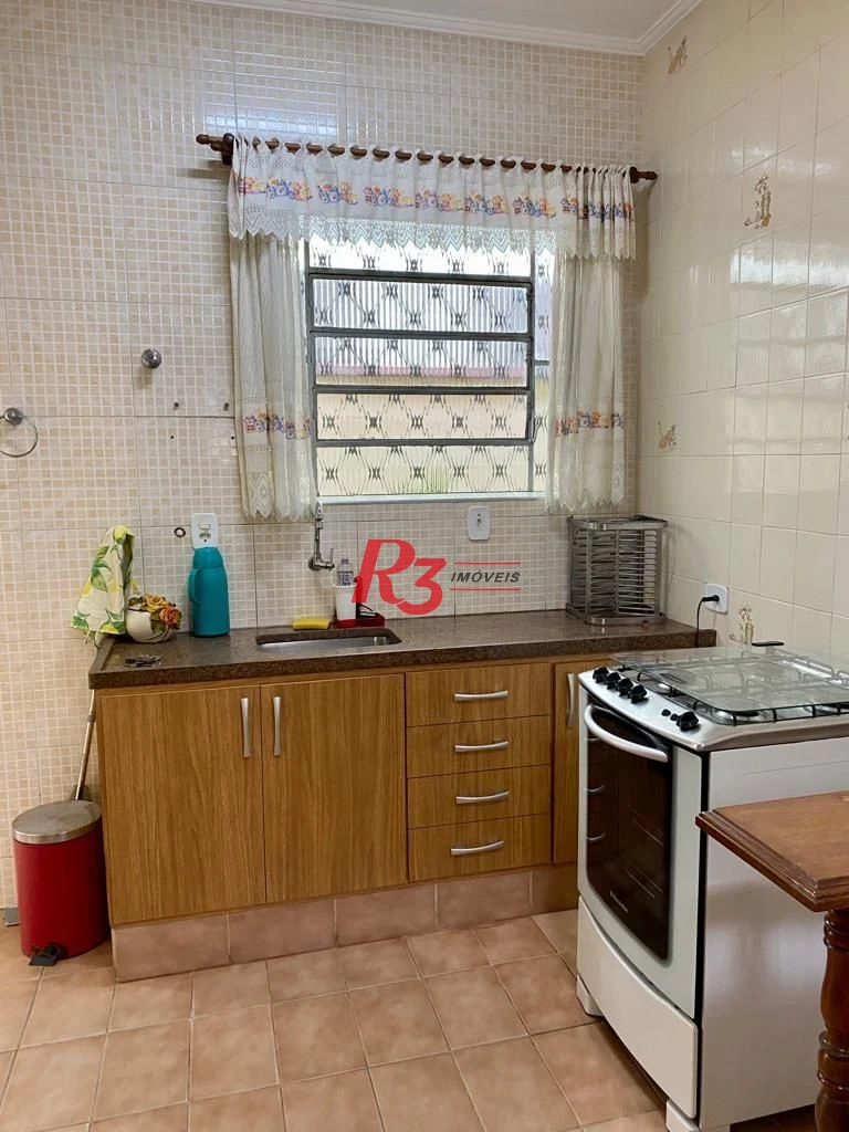 Casa com 2 dormitórios à venda, 125 m² por R$ 852.000,00 - Vila Valença - São Vicente/SP