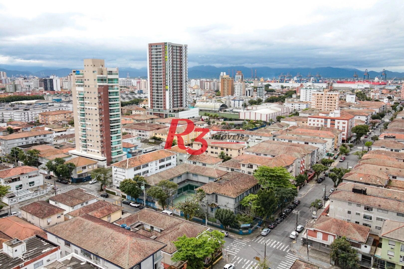 Apartamento com 3 dormitórios à venda, 129 m² por R$ 1.800.000,00 - Aparecida - Santos/SP