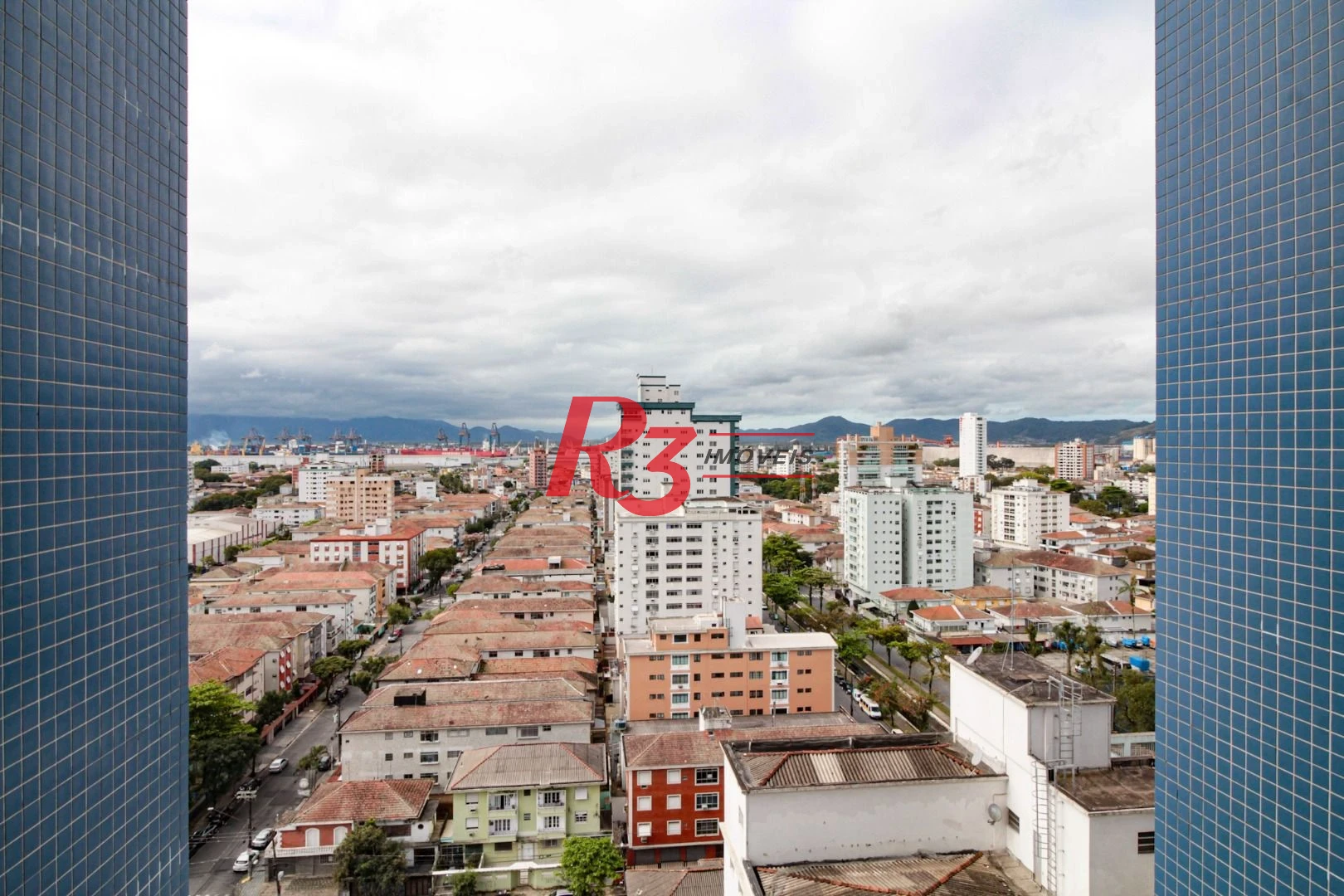 Apartamento com 3 dormitórios à venda, 129 m² por R$ 1.800.000,00 - Aparecida - Santos/SP