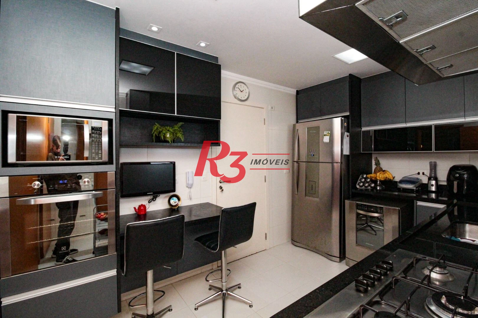 Apartamento com 3 dormitórios à venda, 129 m² por R$ 1.800.000,00 - Aparecida - Santos/SP