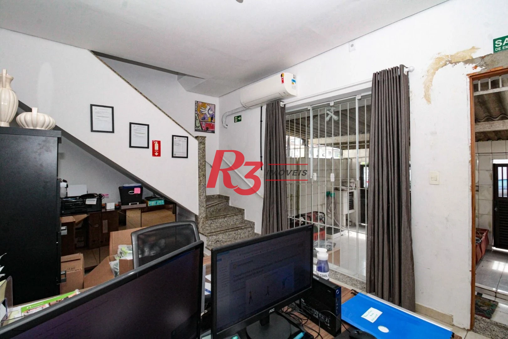 Sobrado com 2 dormitórios, 100 m² - venda por R$ 1.000.000,00 ou aluguel por R$ 7.485,00/mês - Embaré - Santos/SP