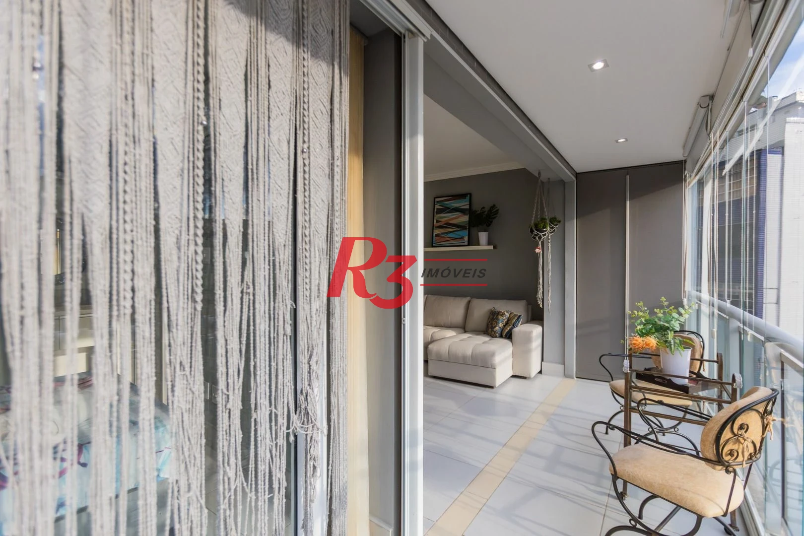 Apartamento para alugar, 54 m² por R$ 5.900,00/mês - Pompéia - Santos/SP