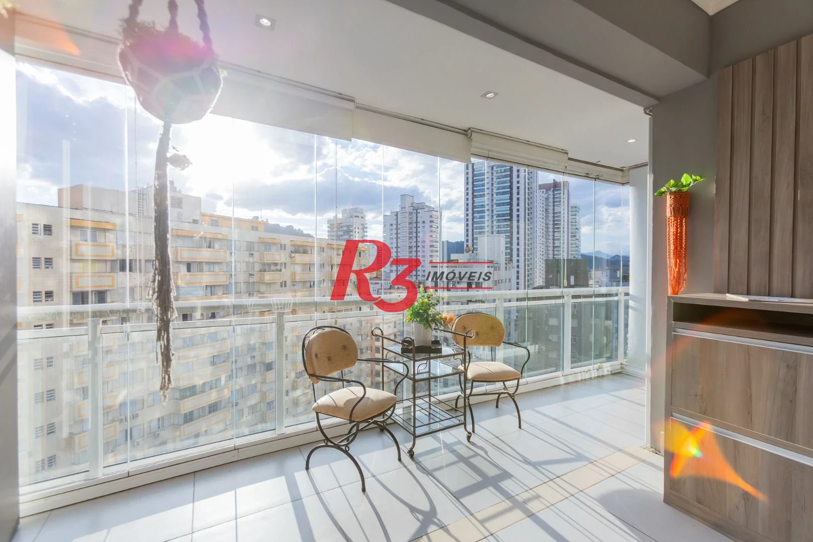 Apartamento para alugar, 54 m² por R$ 5.900,00/mês - Pompéia - Santos/SP