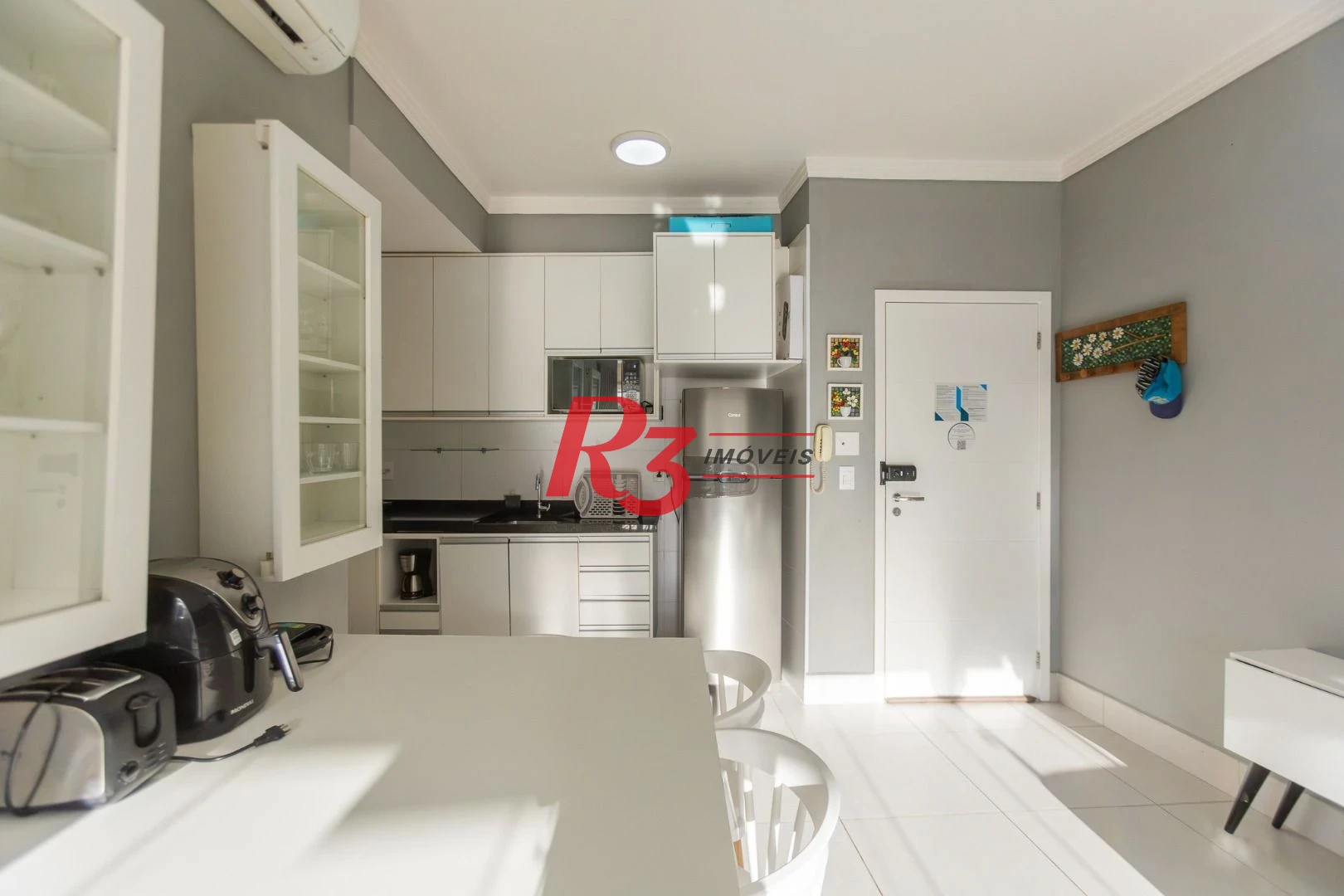 Apartamento para alugar, 54 m² por R$ 5.900,00/mês - Pompéia - Santos/SP