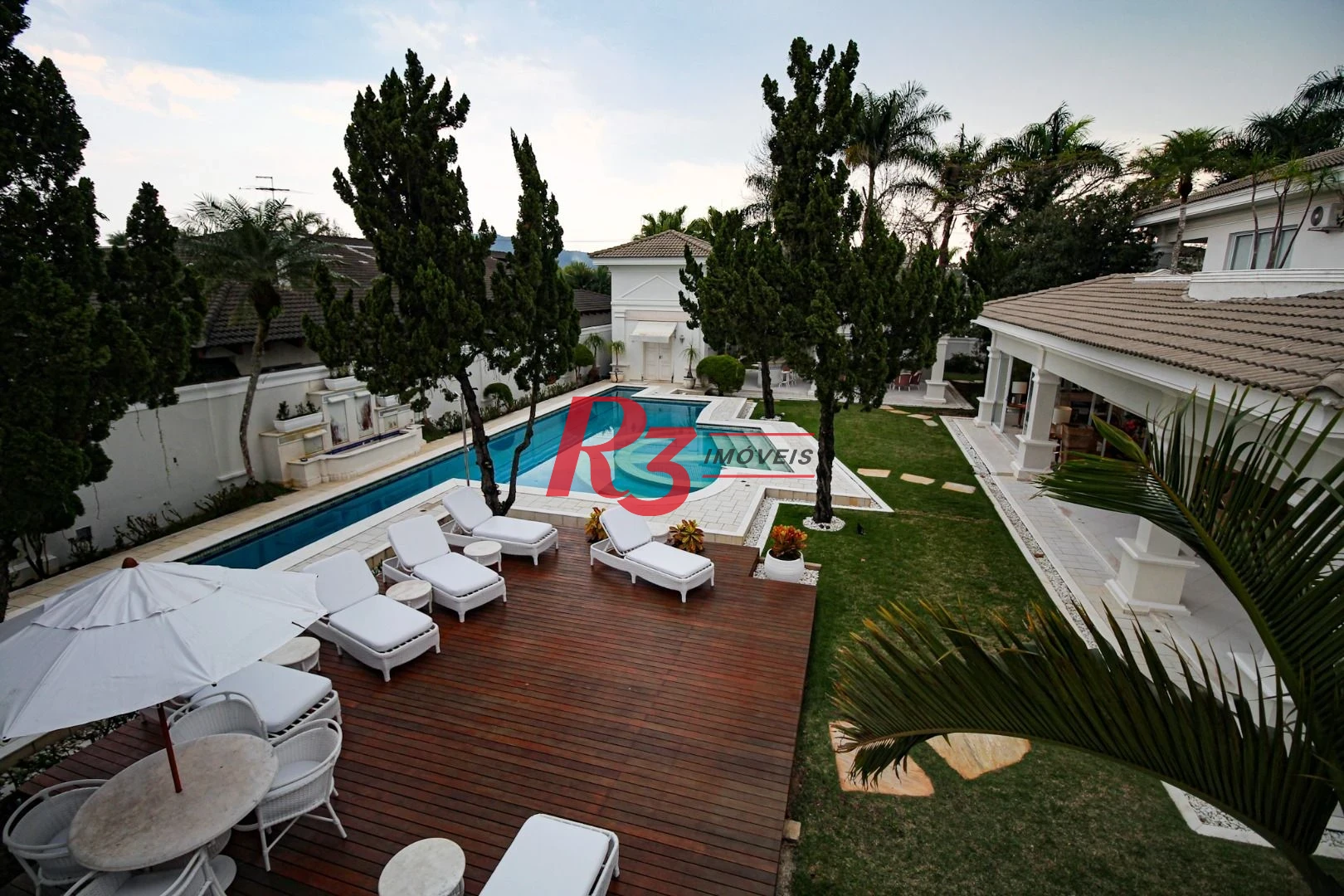 Casa à venda, 1000 m² por R$ 7.500.000,00 - Jardim Acapulco - Guarujá/SP