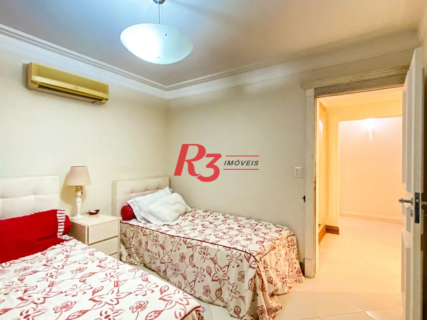 Casa à venda, 1000 m² por R$ 7.500.000,00 - Jardim Acapulco - Guarujá/SP