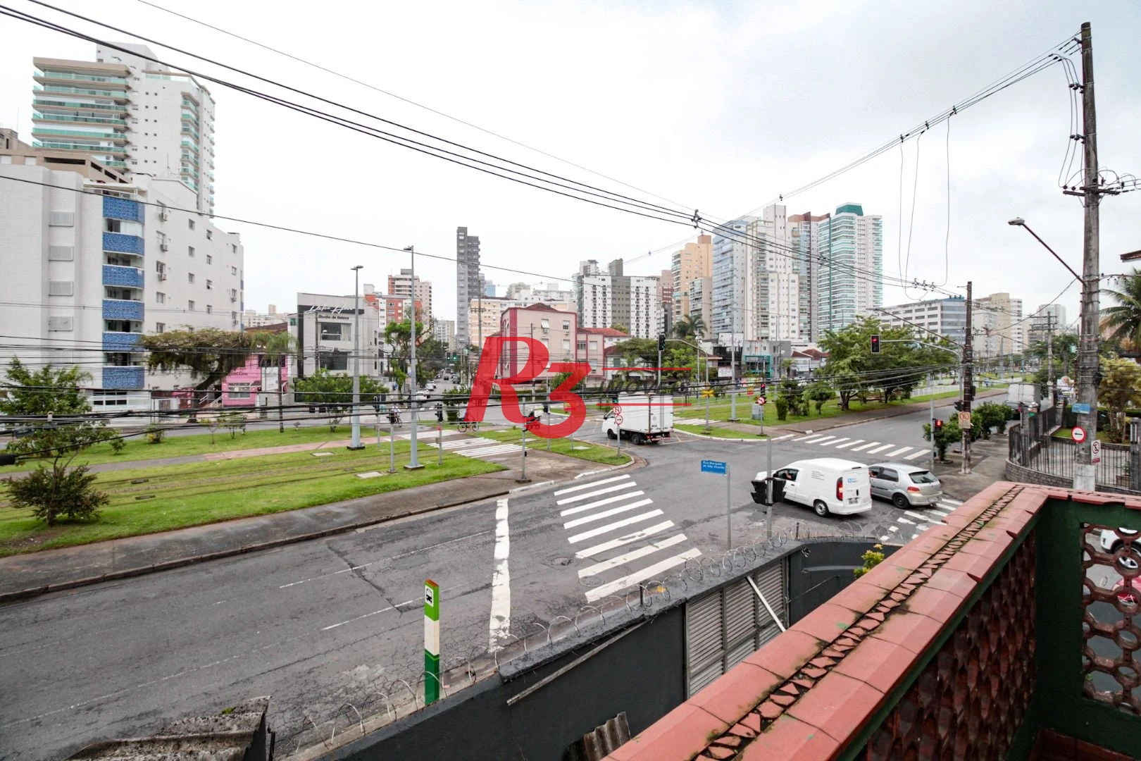 Sobrado para alugar, 250 m² por R$ 8.000,00/mês - Campo Grande - Santos/SP