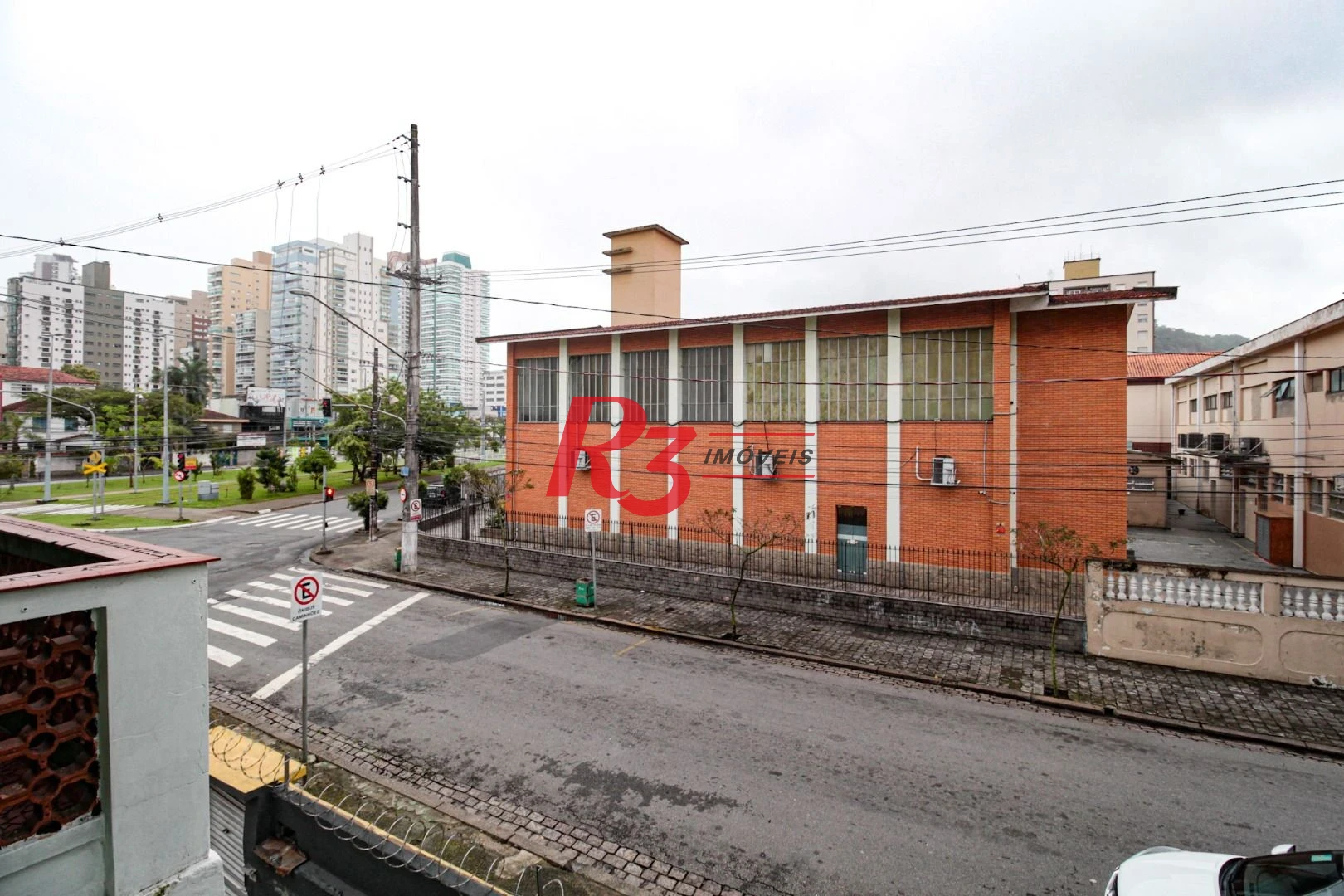 Sobrado para alugar, 250 m² por R$ 8.000,00/mês - Campo Grande - Santos/SP