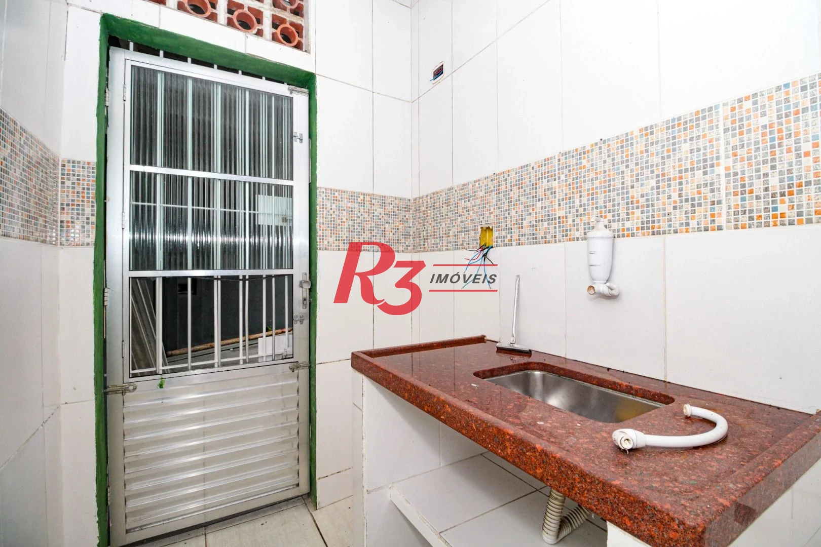 Sobrado para alugar, 250 m² por R$ 8.000,00/mês - Campo Grande - Santos/SP