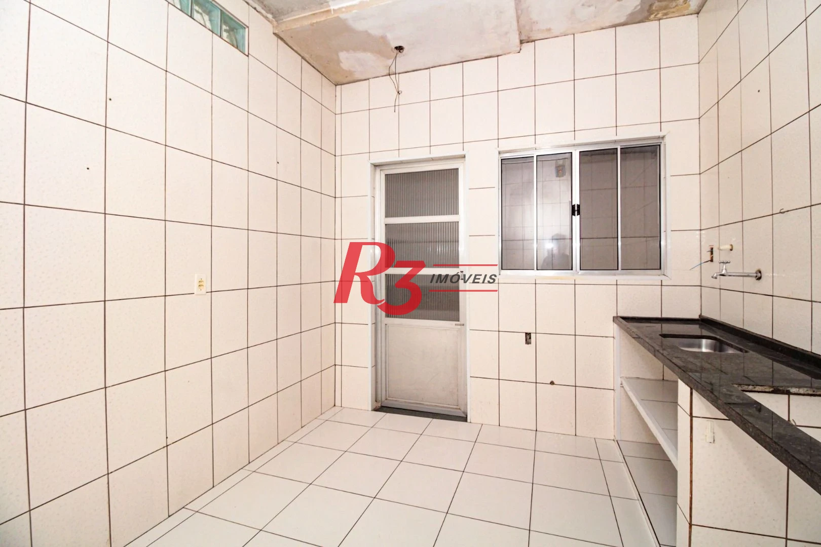 Sobrado para alugar, 250 m² por R$ 8.000,00/mês - Campo Grande - Santos/SP